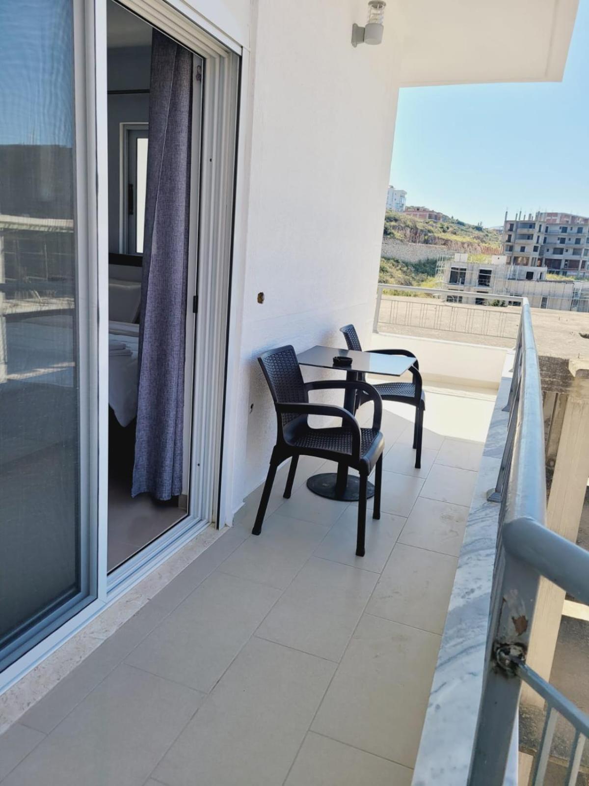 Appartement Makla à Saranda Extérieur photo