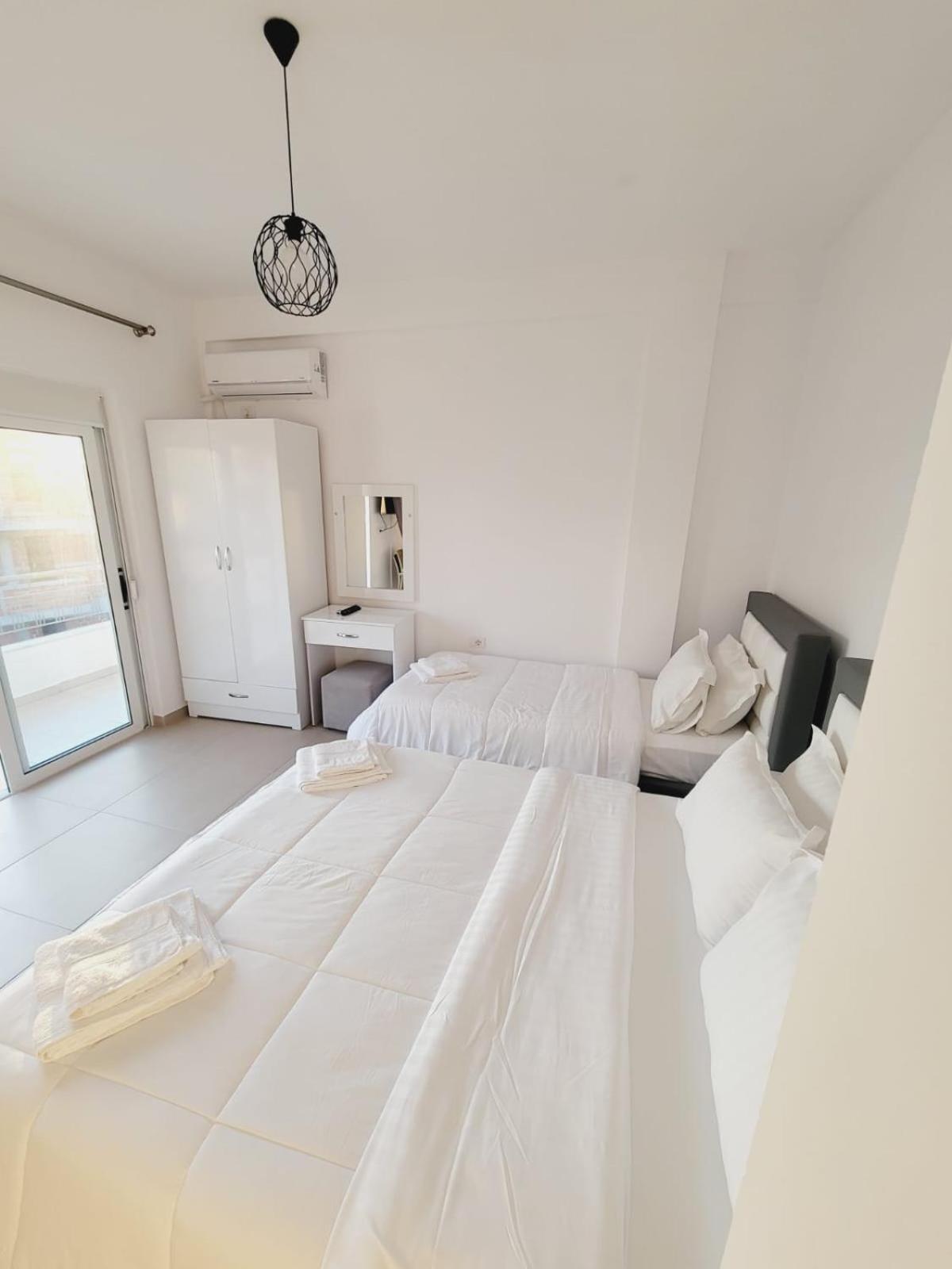 Appartement Makla à Saranda Extérieur photo