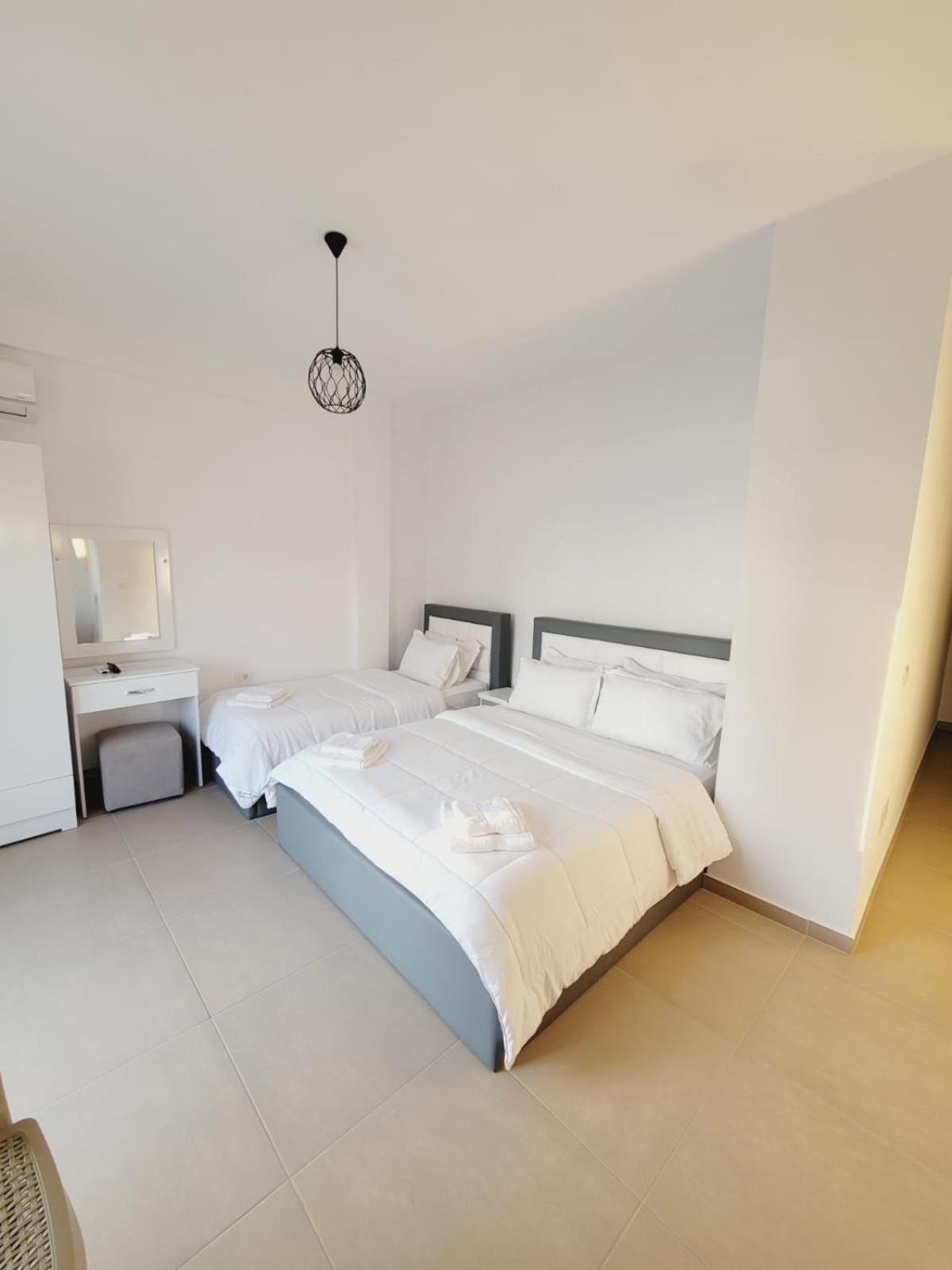 Appartement Makla à Saranda Extérieur photo