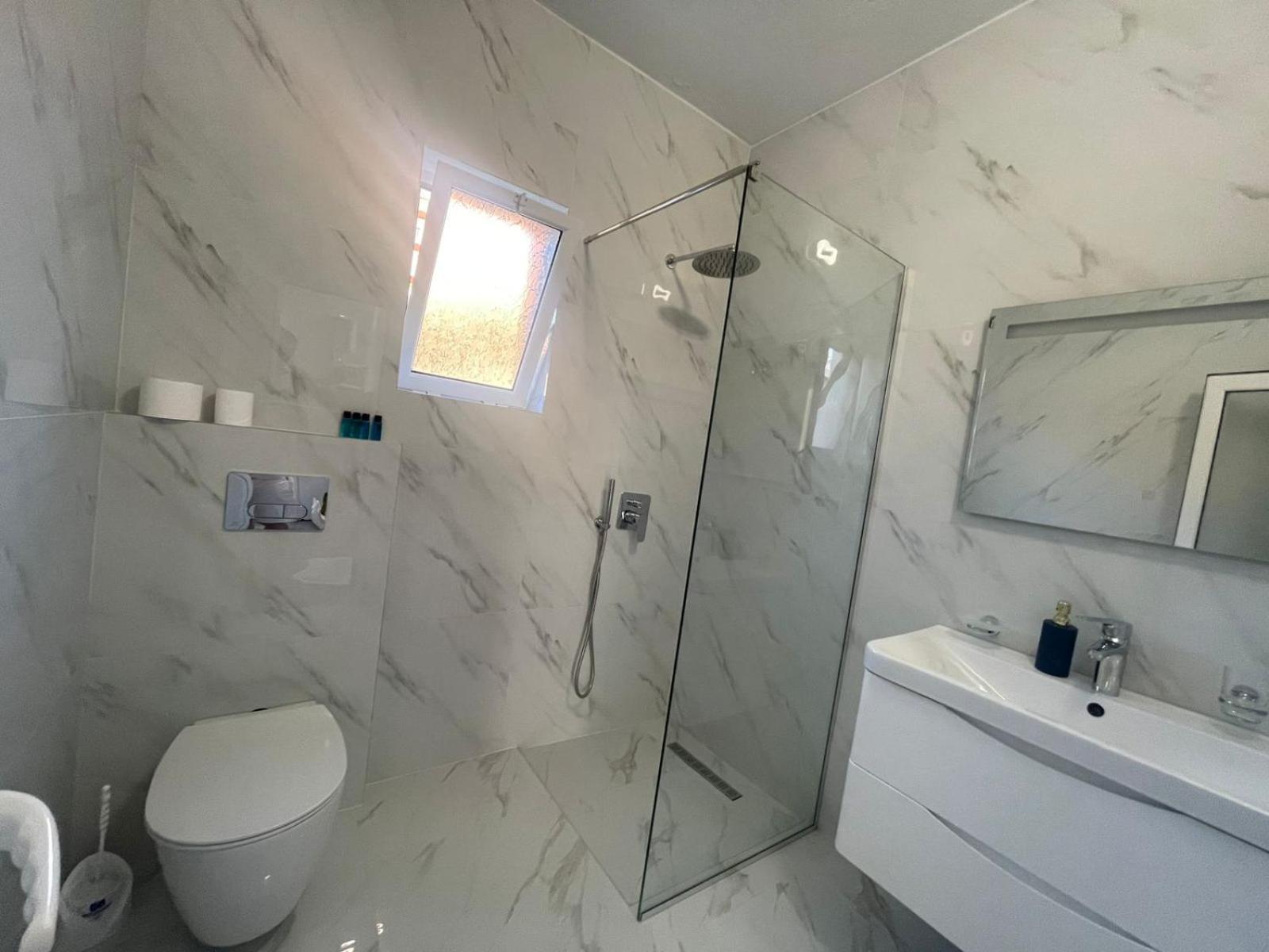 Appartement Makla à Saranda Extérieur photo